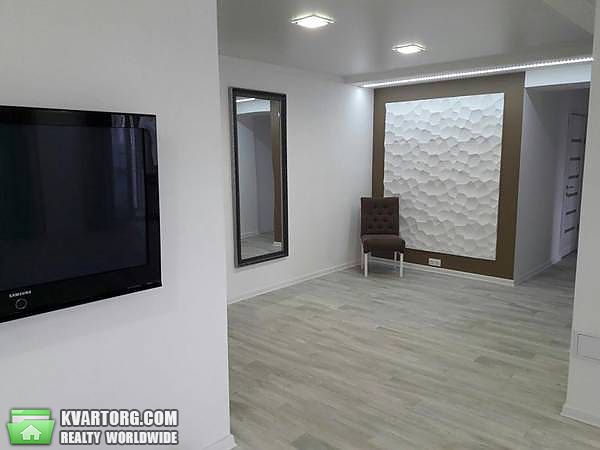 Rent out 3-room apartment. Киев,  Княжий Затон — photo 7