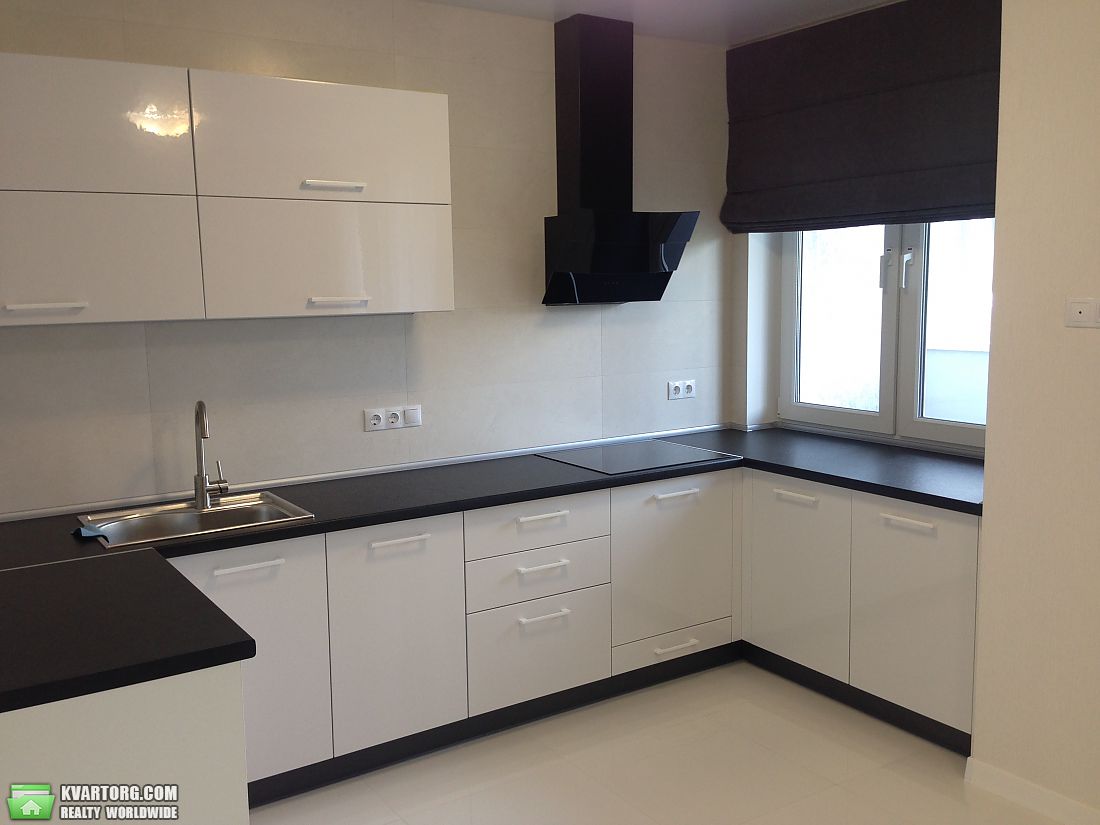 Rent out 2-room apartment. Киев,  Комарова — photo 6