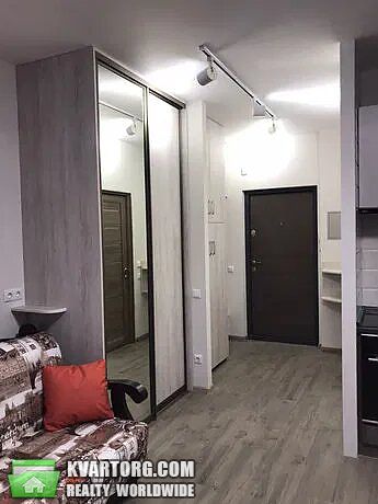 Rent out 1-room apartment. Киев, Соборности — photo 8