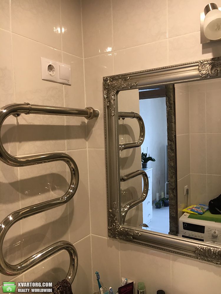 Sell 3-room apartment. Киев,  Срибнокильская — photo 9