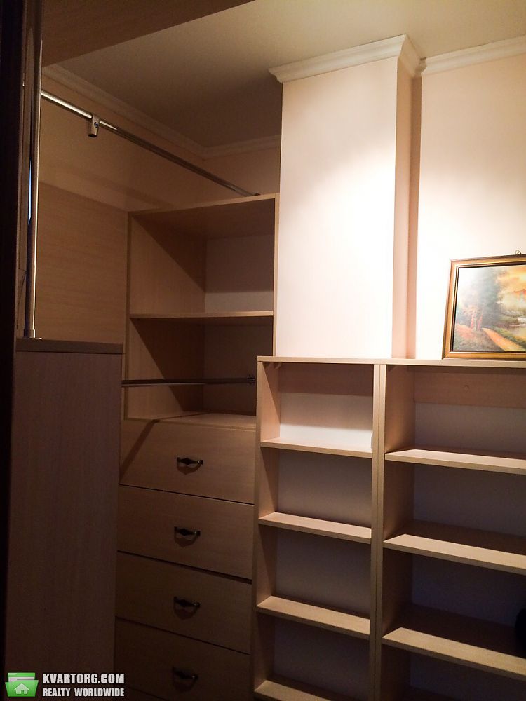 Rent out 3-room apartment. Киев,  Глушкова пр — photo 2