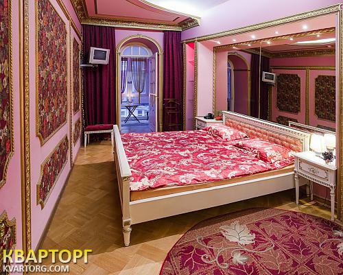 Rent out 3-room apartment. Одесса, Дерибасовская — photo 1