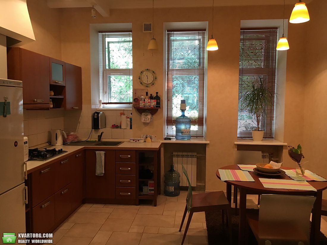 Sell 2-room apartment. Киев,  Франко — photo 2