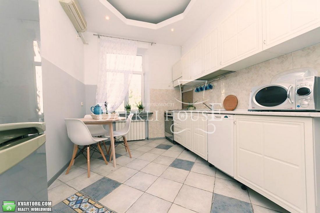 Rent out 3-room apartment. Киев, Лютеранская — photo 4