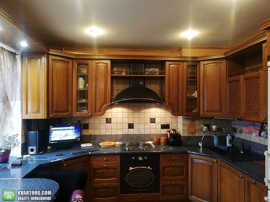 Sell 3-room apartment. Киев,  Героев Днепра — photo 2