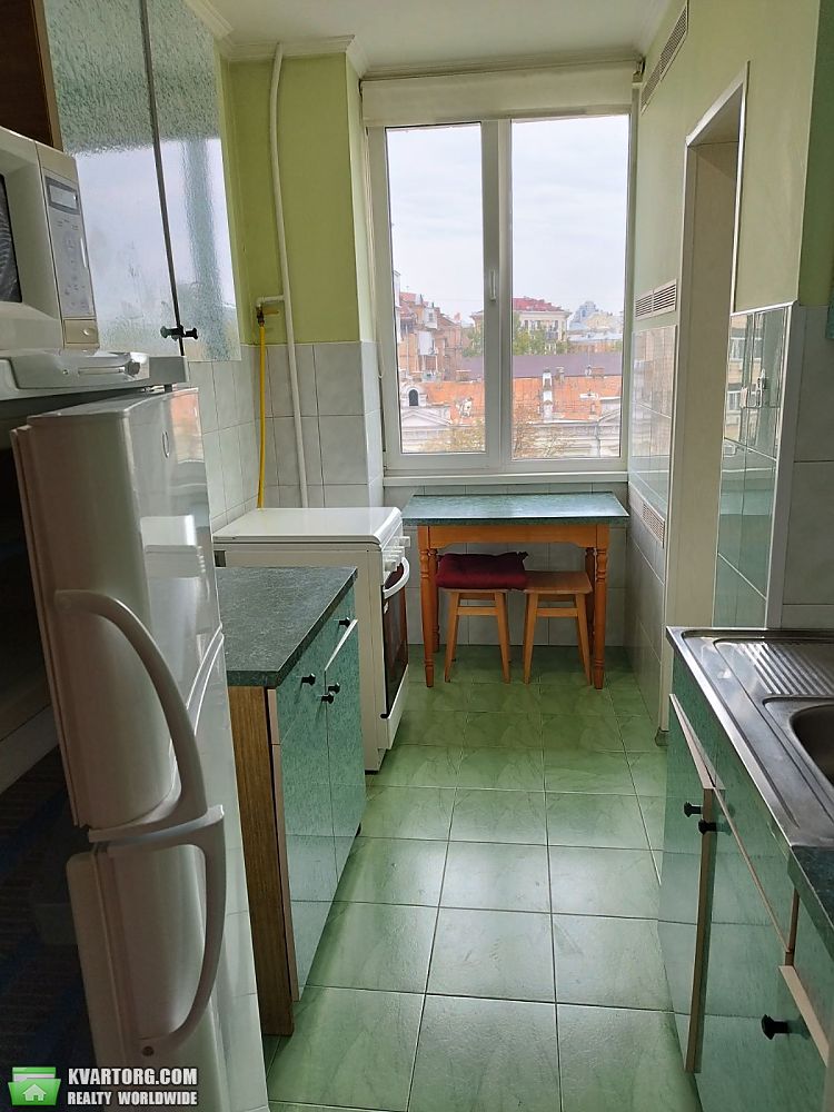 Rent out 2-room apartment. Киев, Шевченко бульвар — photo 9
