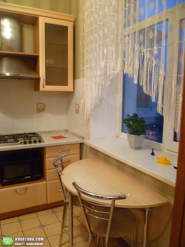 Rent out 2-room apartment. Киев,  Воздухофлотский пр — photo 3