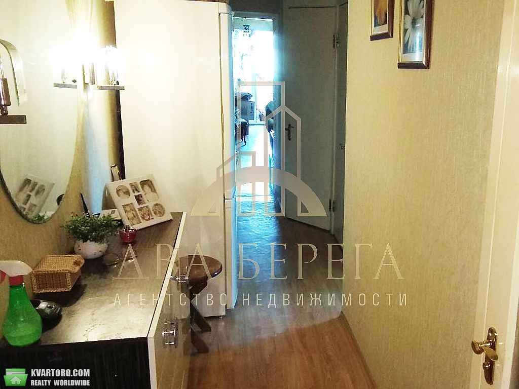Sell 3-room apartment. Киев,  Серафимовича — photo 1