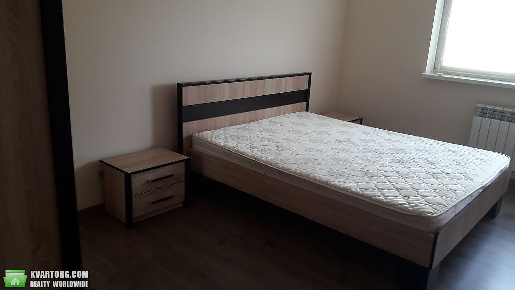 Rent out 2-room apartment. Киев, Кондрактюка — photo 4