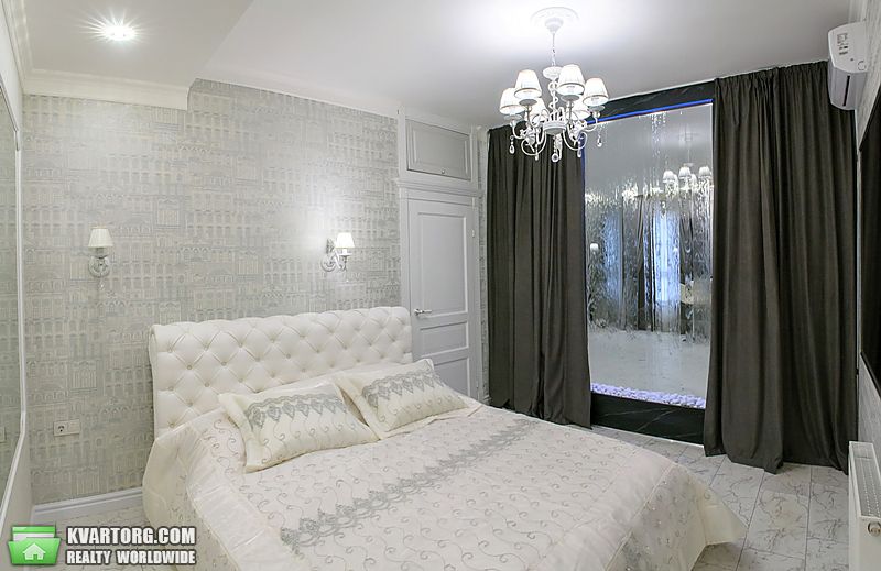 Rent out 2-room apartment. Киев,  Леси Украинки бул — photo 2