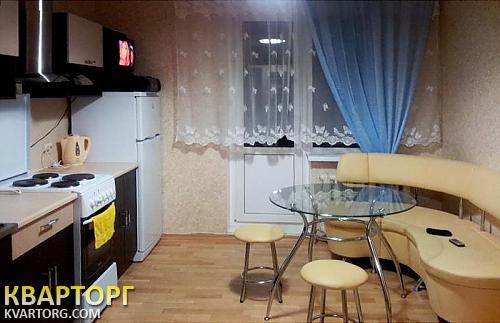 Rent out 1-room apartment. Киев,  Урловская — photo 1