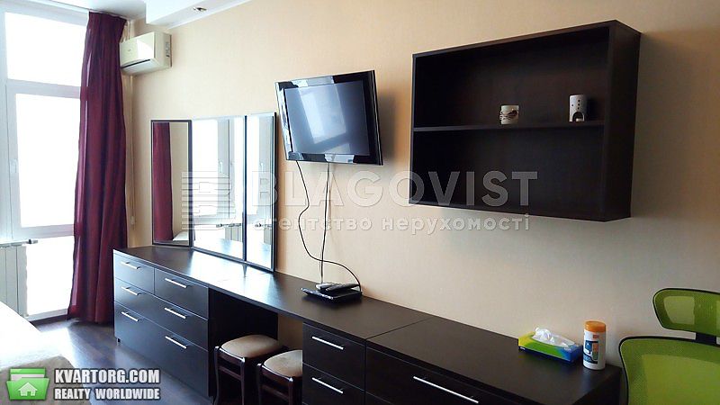 Rent out 1-room apartment. Киев,  Героев Сталинграда пр — photo 4