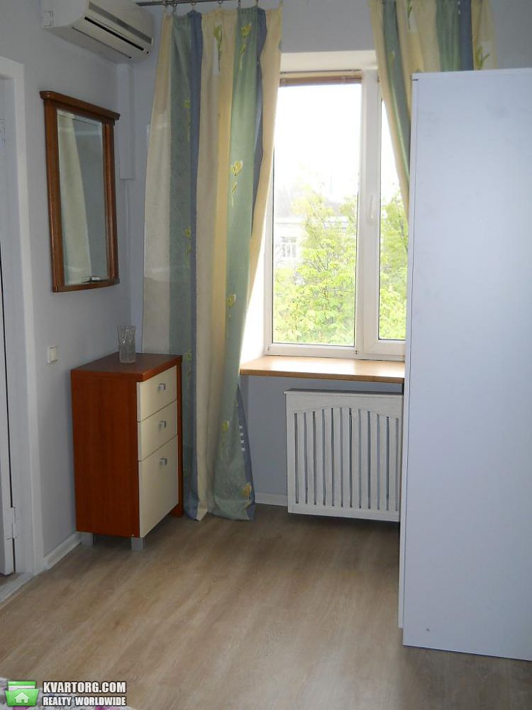 Rent out 3-room apartment. Киев,  Бастионная — photo 3