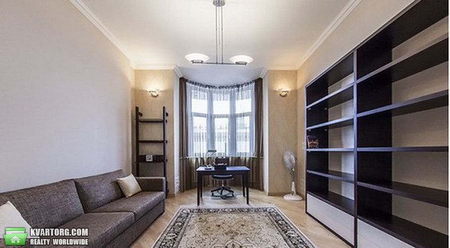 Rent out 3-room apartment. Киев,  Лютеранская — photo 3
