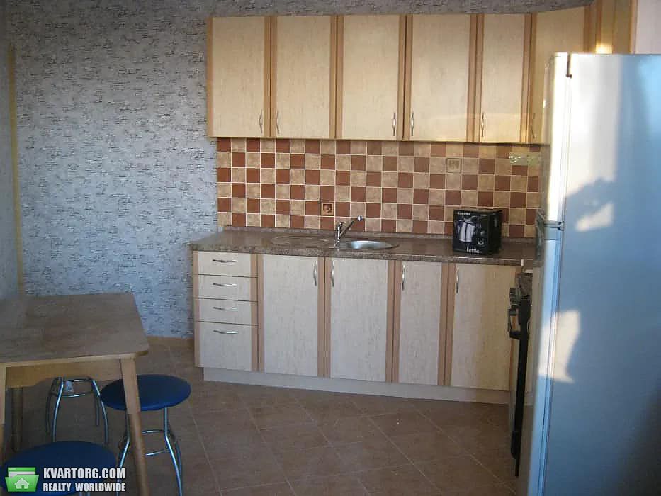 Rent out 5-room apartment. Киев,  Рижская — photo 4
