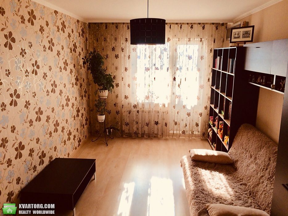 Sell 2-room apartment. Киев,  Правды пр — photo 1