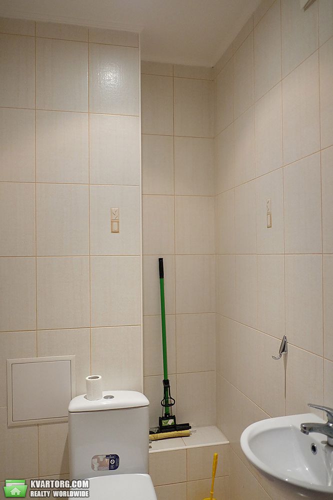 Rent out 2-room apartment. Киев,  Гришко — photo 7