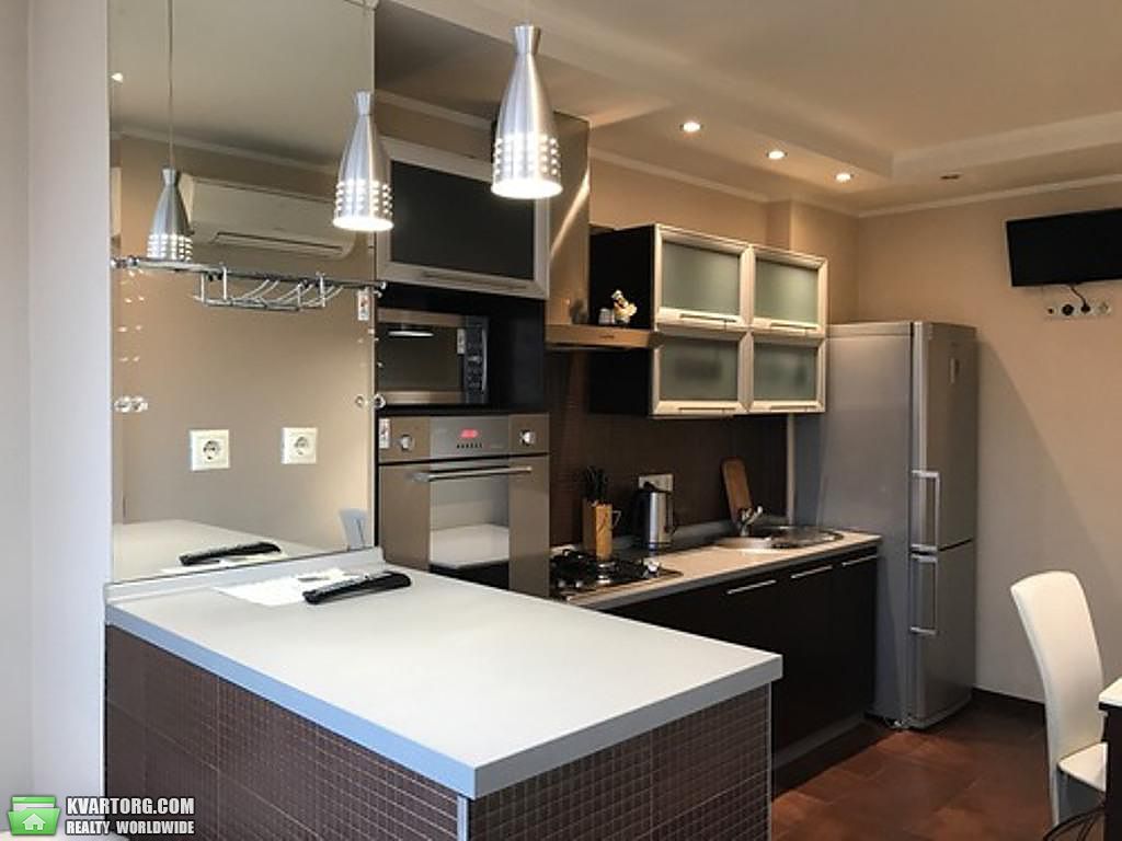 Rent out 2-room apartment. Киев,  Леси Украинки бул — photo 9