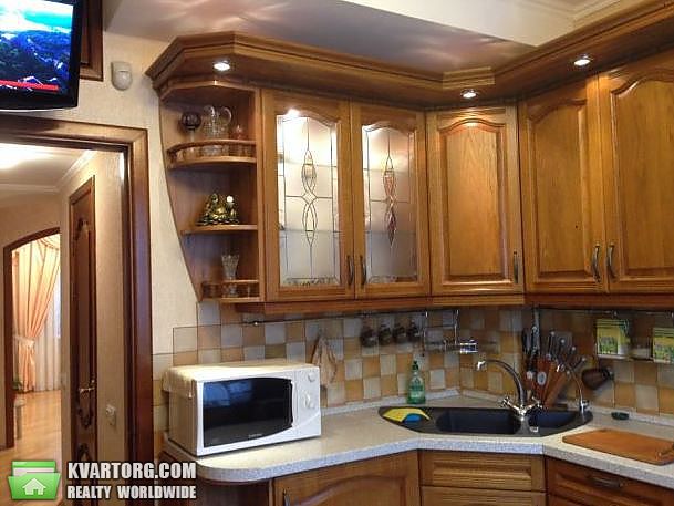 Rent out 3-room apartment. Киев, Ул. Мельникова — photo 10
