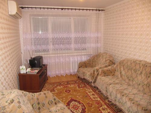 Rent out 3-room apartment. Днепропетровск, Фабрично-Заводская — photo 1