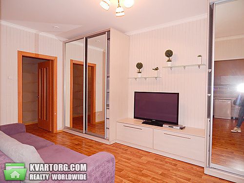 Rent out 2-room apartment. Киев,  Чавдар — photo 6