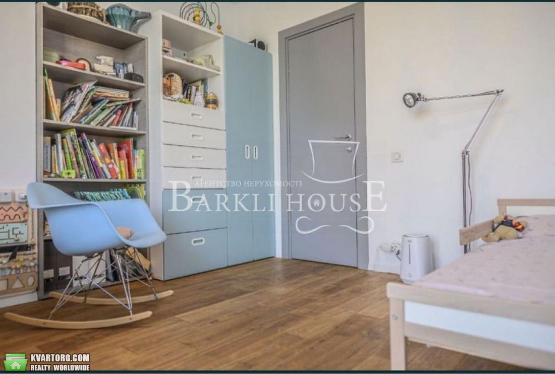 Rent out 3-room apartment. Киев, Регенераторная — photo 4