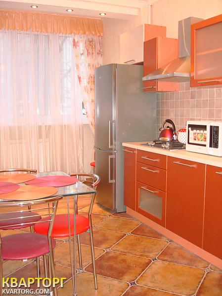 Rent out 1-room apartment. Киев,  Тургеневская — photo 1