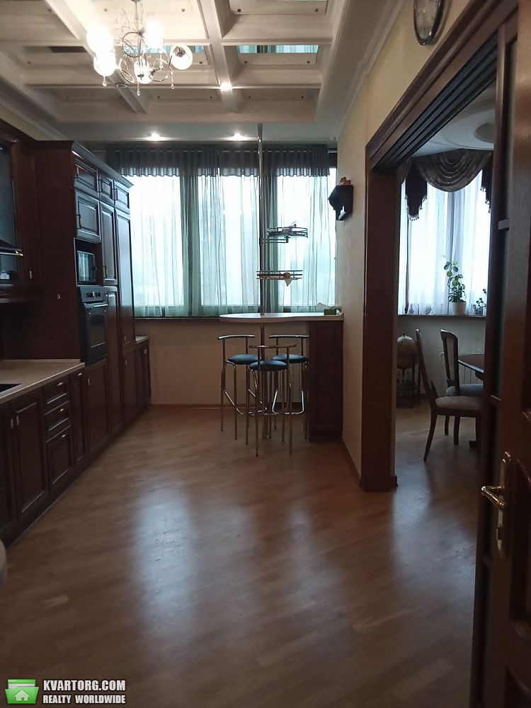 Rent out 4-room apartment. Киев,  Дмитриевская — photo 7