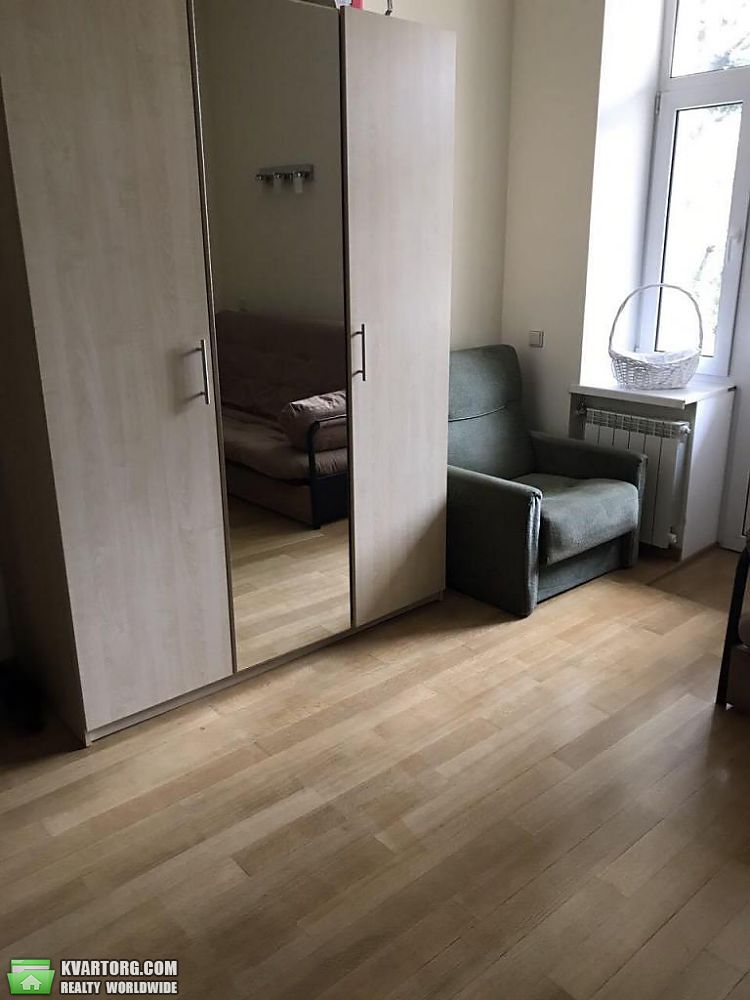 Rent out 3-room apartment. Киев,  Лютеранская — photo 6