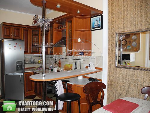 Rent out 3-room apartment. Киев, Воровского — photo 7