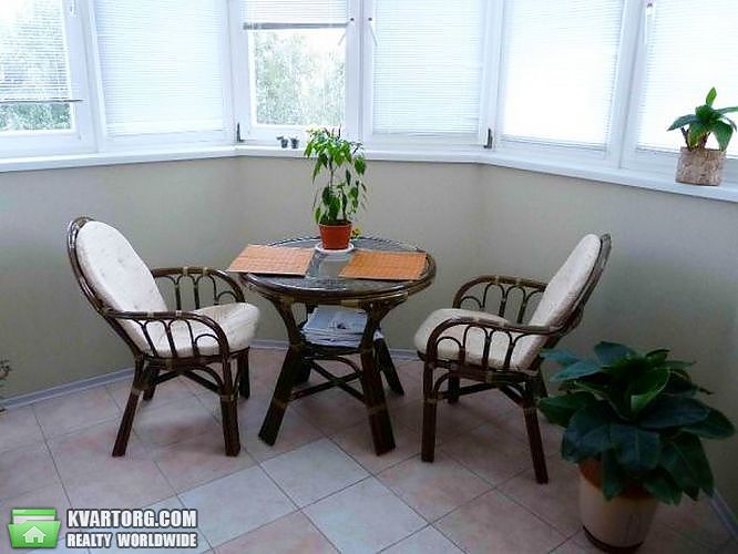Rent out 3-room apartment. Киев,  Клиническая — photo 5