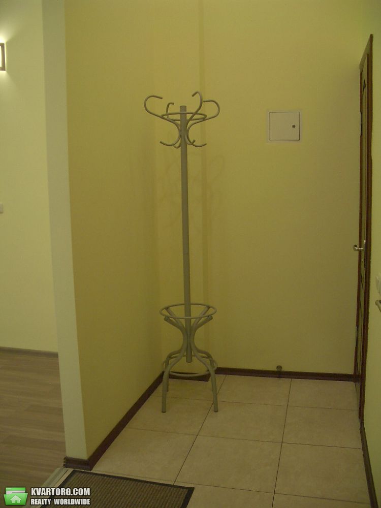 Rent out office. Киев,  Паньковская — photo 1
