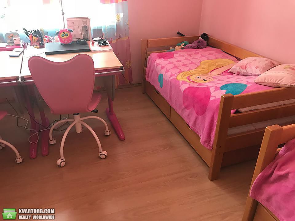 Rent out 2-room apartment. Киев,  Фрунзе — photo 3