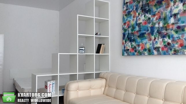 Rent out 2-room apartment. Киев,  Драгоманова — photo 1