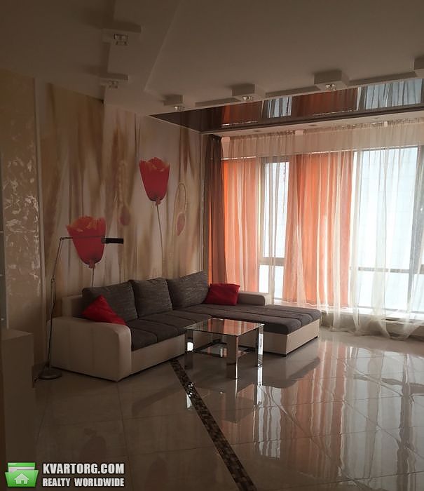 Rent out 2-room apartment. Киев,  Днепровская наб — photo 1