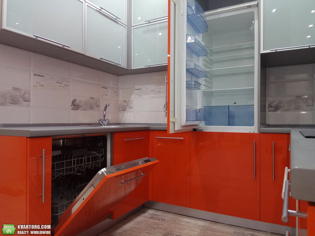 Rent out 2-room apartment. Киев, Луценко — photo 1