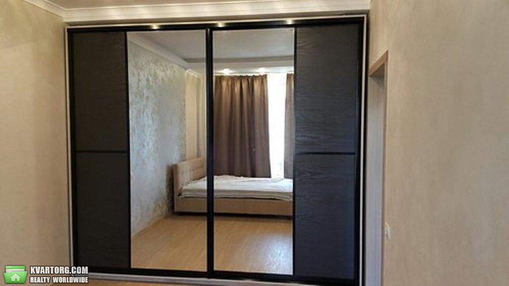 Rent out 2-room apartment. Киев,  Лютеранская — photo 4