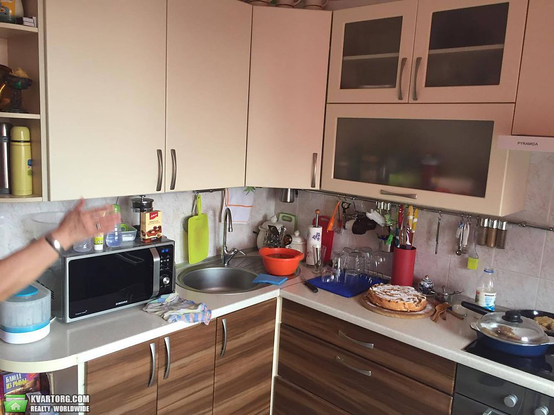 Sell 3-room apartment. Киев,  Харьковское шоссе — photo 1
