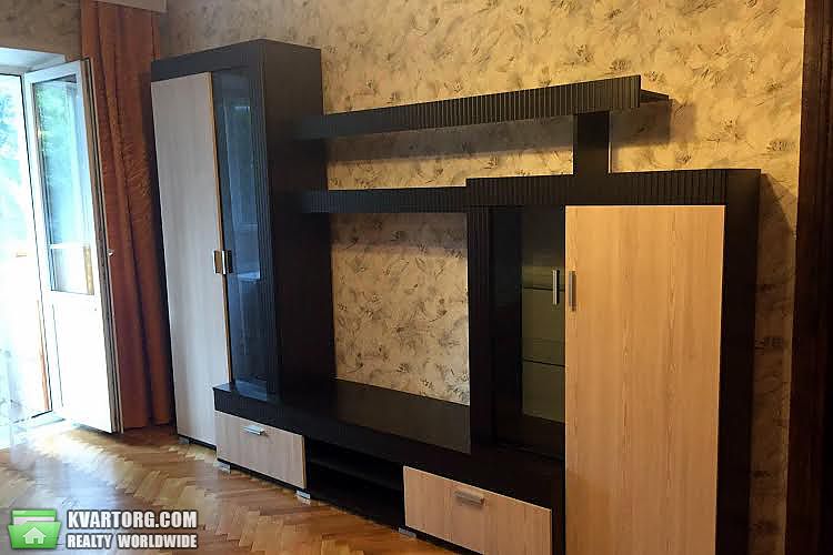 Rent out 2-room apartment. Киев, Маричанская — photo 1