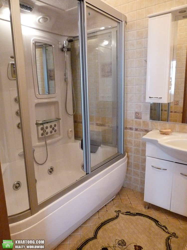 Rent out 3-room apartment. Киев,  Луначарского — photo 6