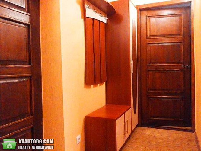 Rent out 2-room apartment. Киев,  Стадионная — photo 4
