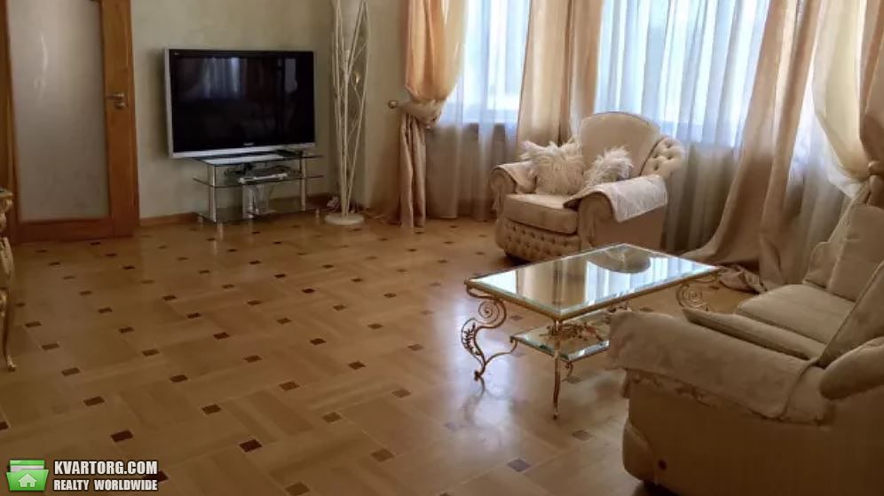 Rent out 2-room apartment. Киев,  Никольско-Слободская — photo 1