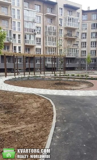 Sell 2-room apartment. Киев,  Метрологическая — photo 1