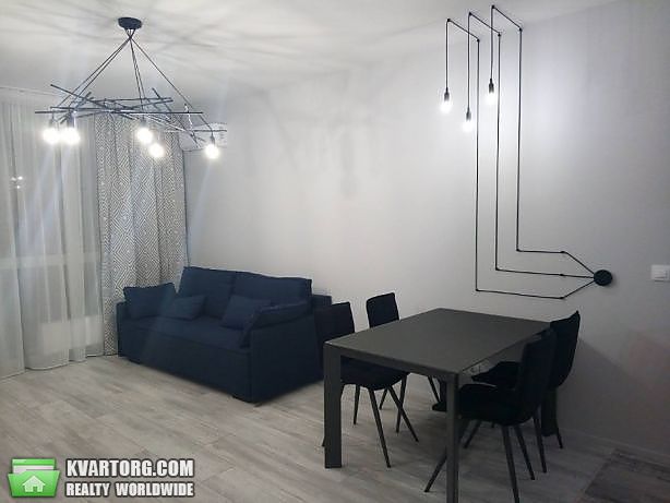 Rent out 1-room apartment. Киев,  Предславинская — photo 1