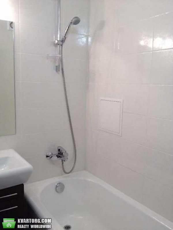 Rent out 2-room apartment. Киев,  Леси Украинки бул — photo 7