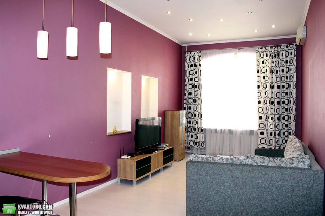 Rent out 2-room apartment. Киев,  Малая Житомирская — photo 4