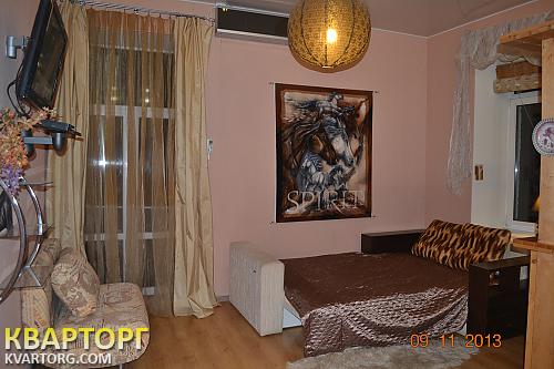 Rent out 1-room apartment. Киев,  метро Контрактовая пл — photo 1
