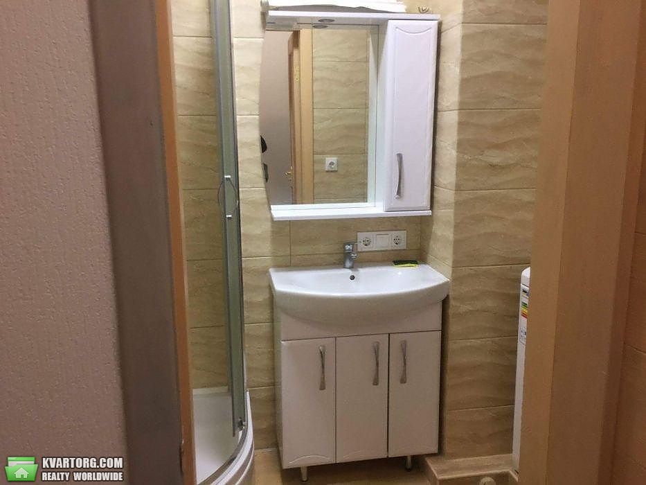 Rent out 1-room apartment. Киев, Стешенко — photo 1