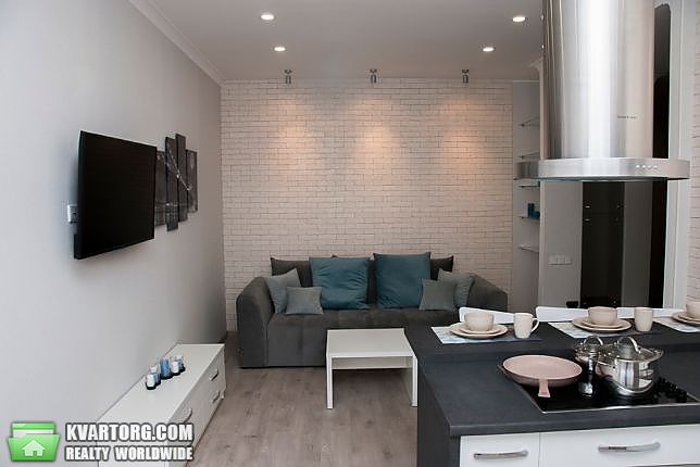 Rent out 2-room apartment. Киев,  Златоустовская — photo 4