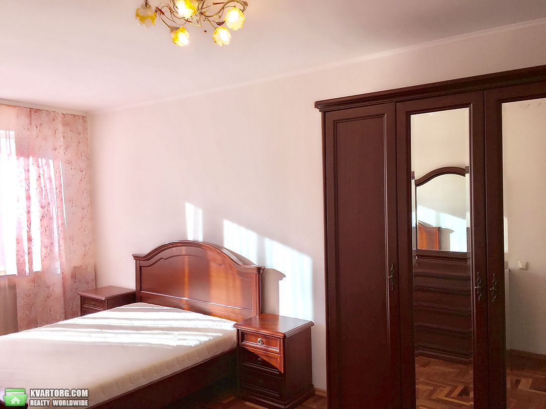 Rent out 4-room apartment. Киев,  Старонаводницкая — photo 3